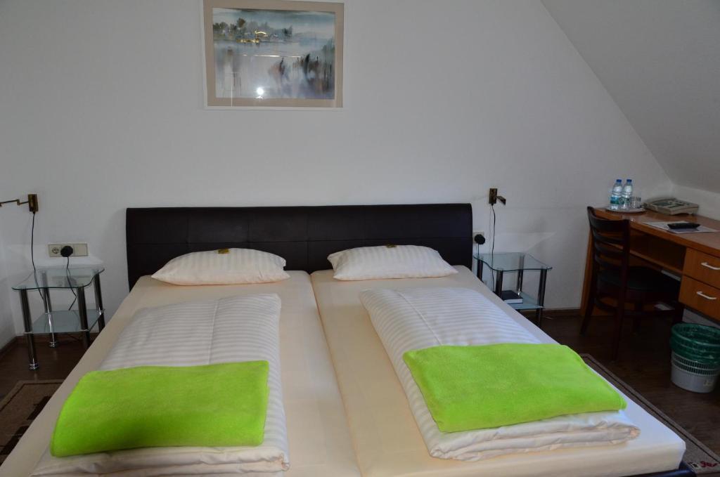 Hotel Moerike Ludwigsburg Room photo